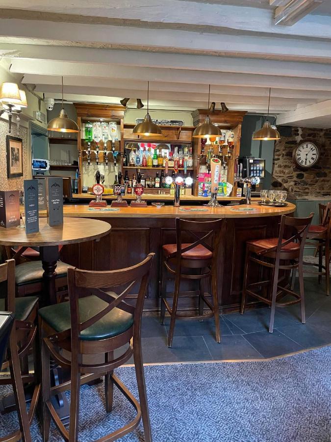 The Fountain Inn & Riverside Restaurant Okehampton Kültér fotó