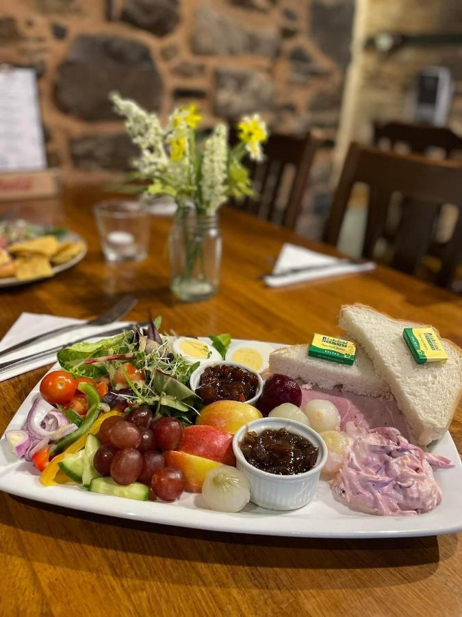 The Fountain Inn & Riverside Restaurant Okehampton Kültér fotó